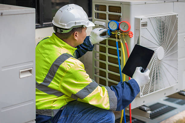 Professional Hvac technician working in Highland Park, PA